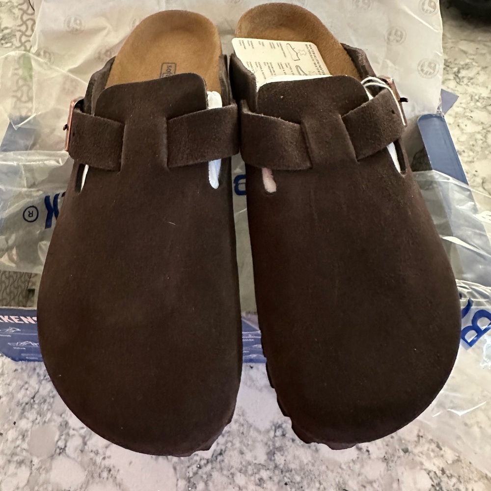 Birkenstock Boston Soft Footbed Suede Clogs - Mocha New In Box